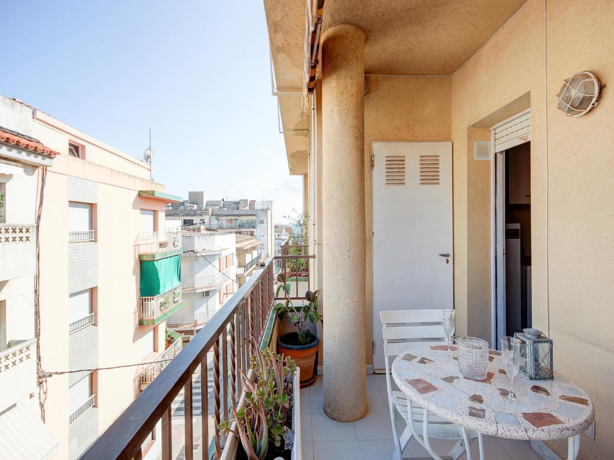 Pretty With Balcony Appartement *